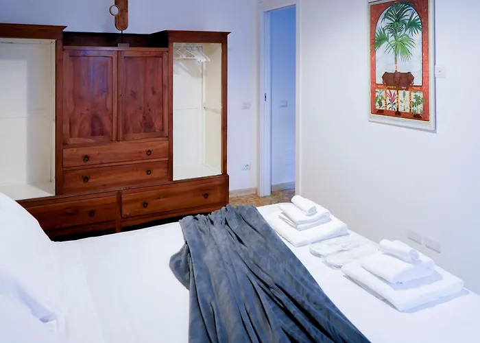 The Twenty - Vatican Apartment *
